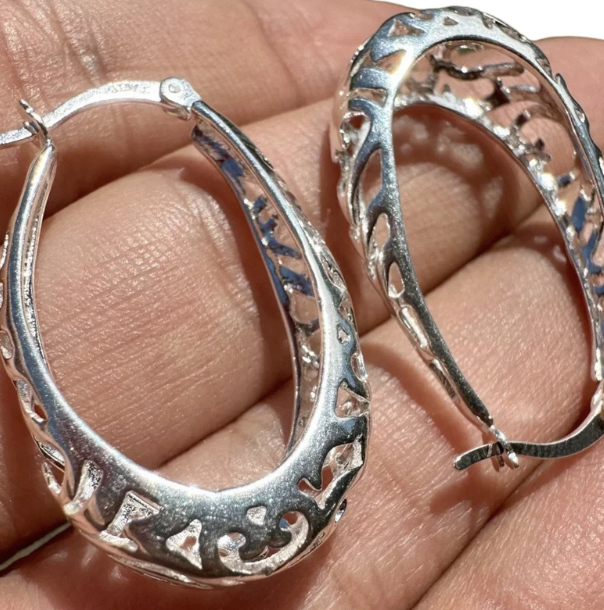 Statement silver earring