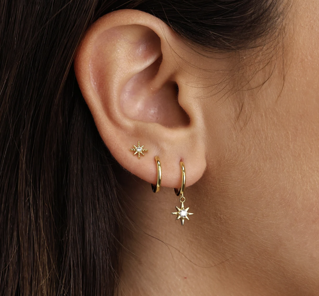 Dainty gold earring