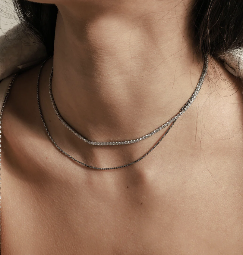 Dainty silver necklace